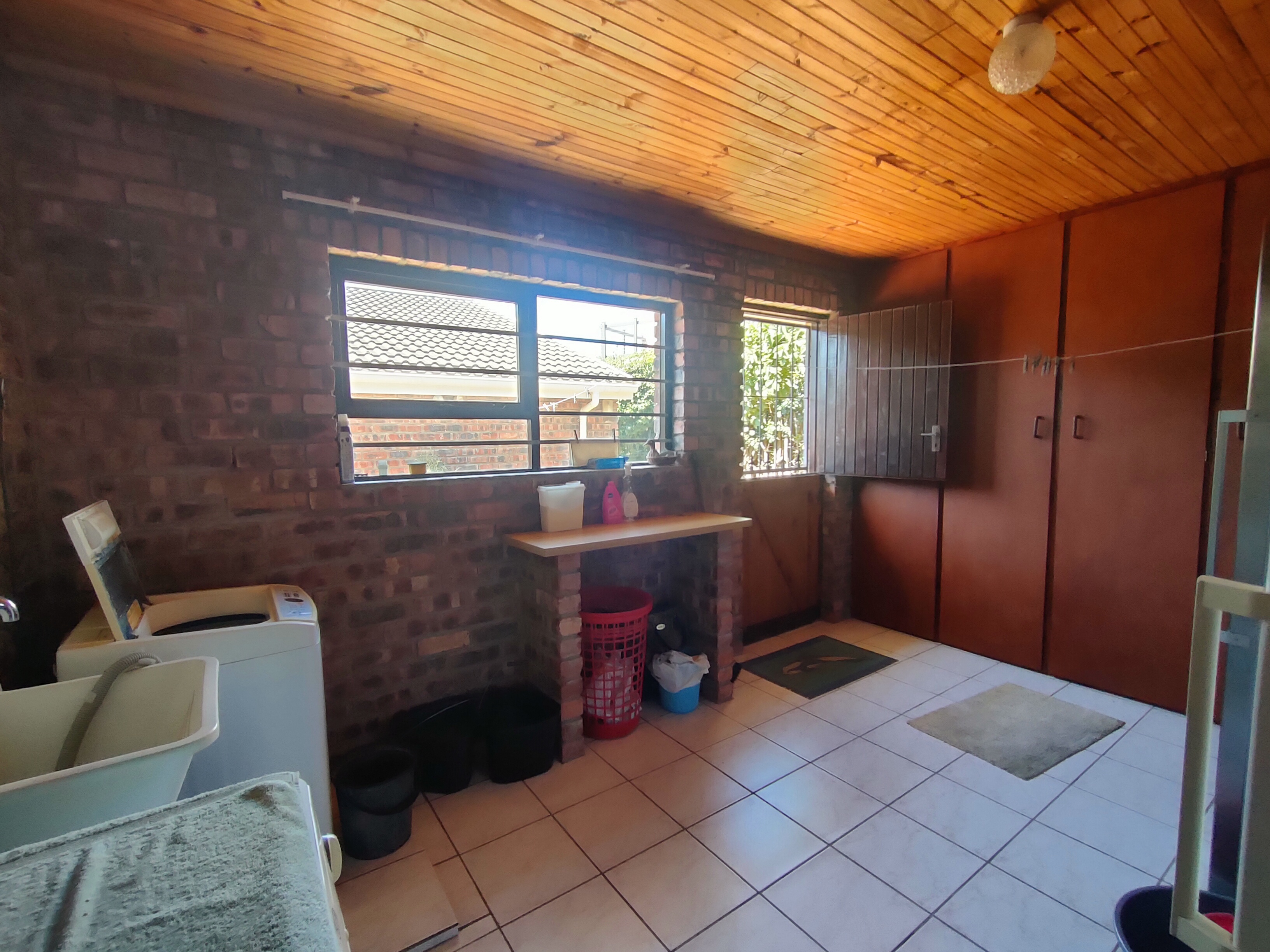 3 Bedroom Property for Sale in Wavecrest Eastern Cape